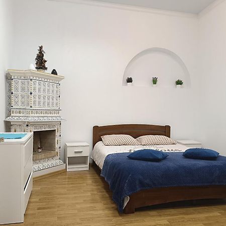 Apartments Anna Lviv Bagian luar foto